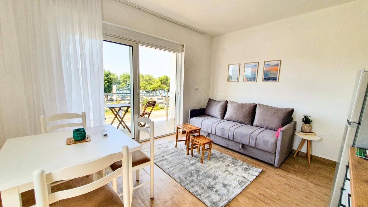 Olav Holiday Apartments บาร์ ภายนอก รูปภาพ