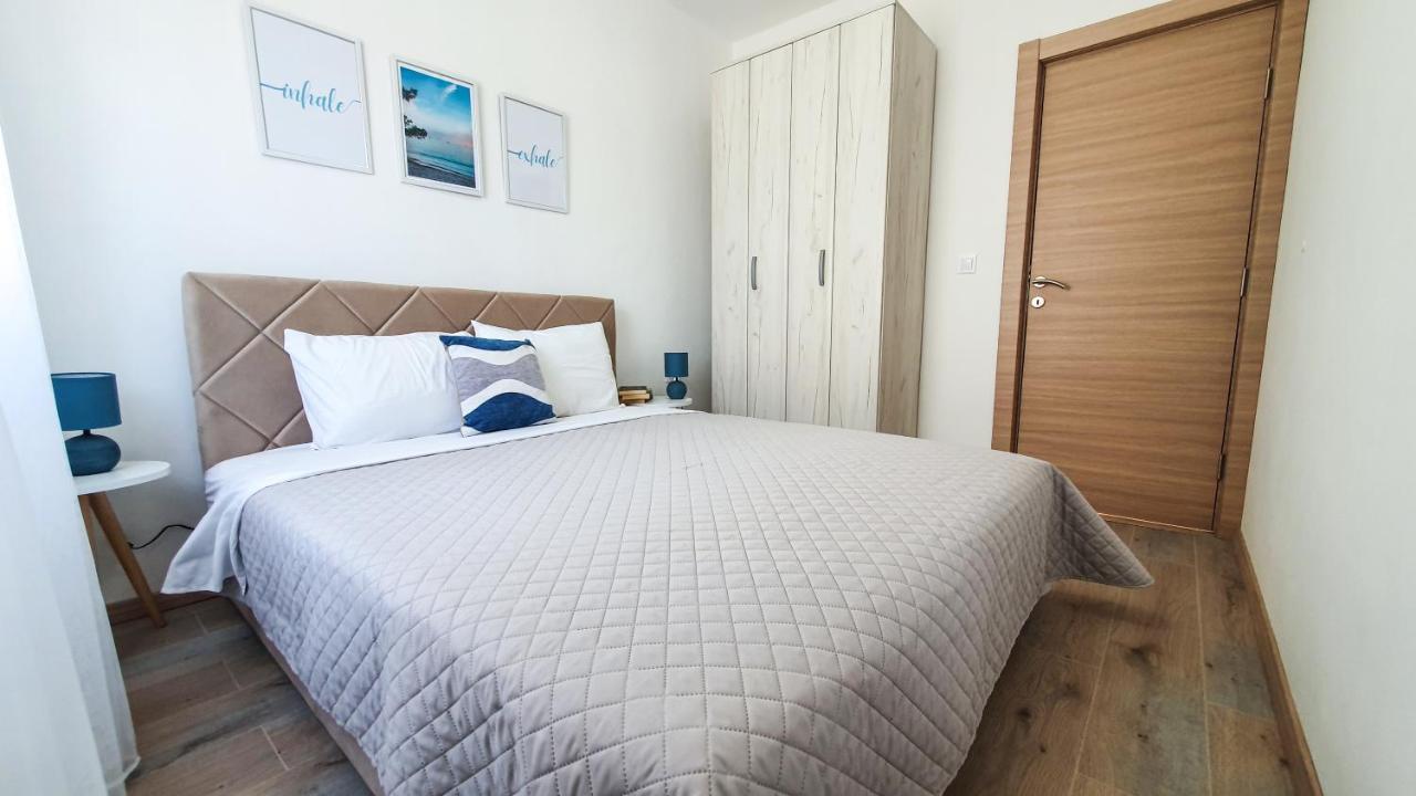 Olav Holiday Apartments บาร์ ภายนอก รูปภาพ