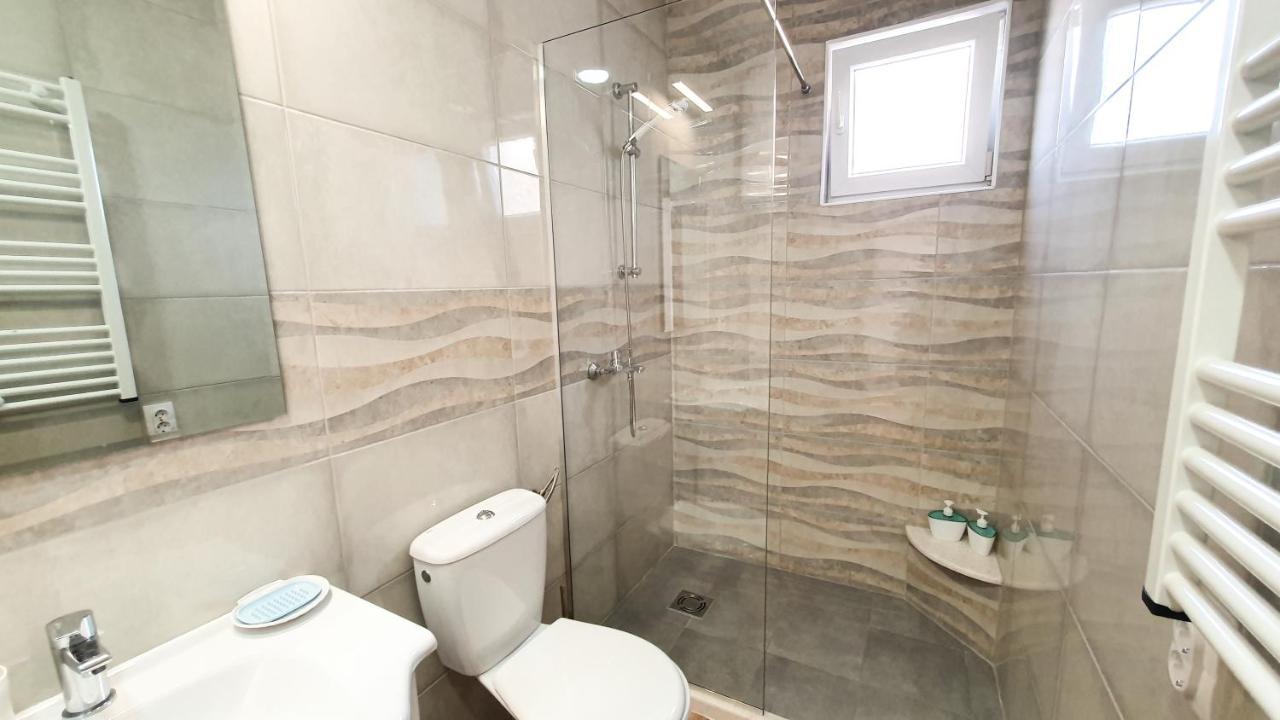 Olav Holiday Apartments บาร์ ภายนอก รูปภาพ