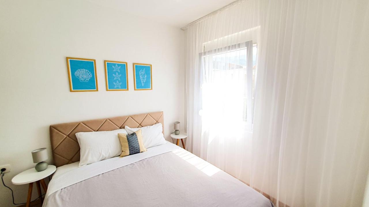 Olav Holiday Apartments บาร์ ภายนอก รูปภาพ